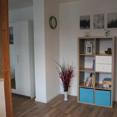 Familienfreundliche Einraumwohnung In Altstadtnahe Daire *